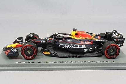 Red Bull Racing F1 Team Max Verstappen Belgian GP Winner With Pit Board 1/43 Scale Racing Model Car